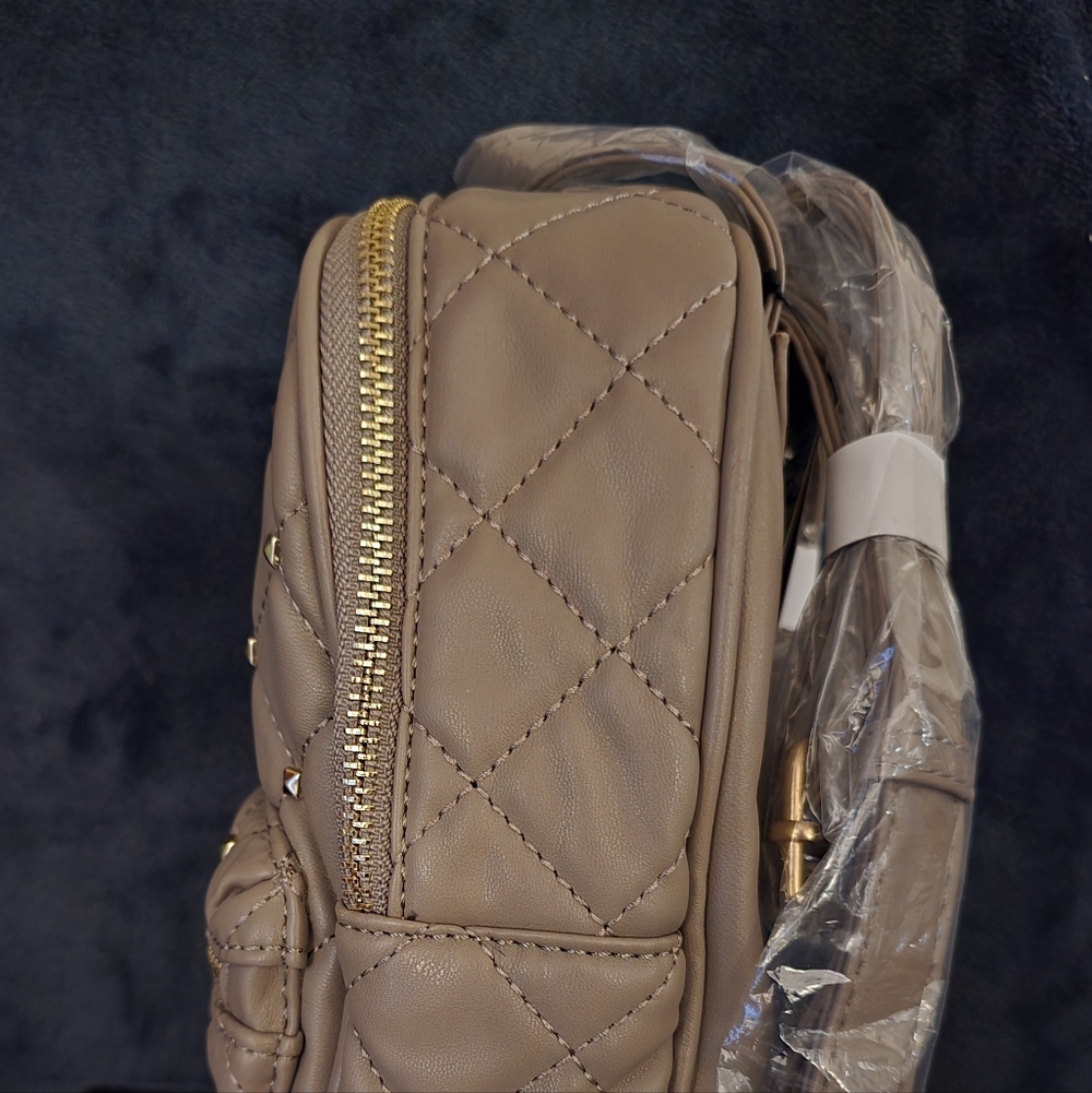 Elegant Taupe Quilted Backpack - Picture 4 of 9